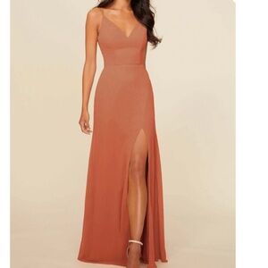 NWOT Dear Cleo Kinsley V-Neck, High Slit Bridesmaid Gown Size 10.